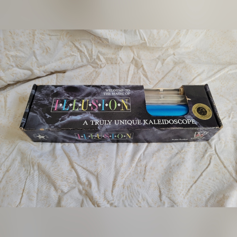 🎩Illusion Kaleidoscope Toy with 2 Space Tubes
